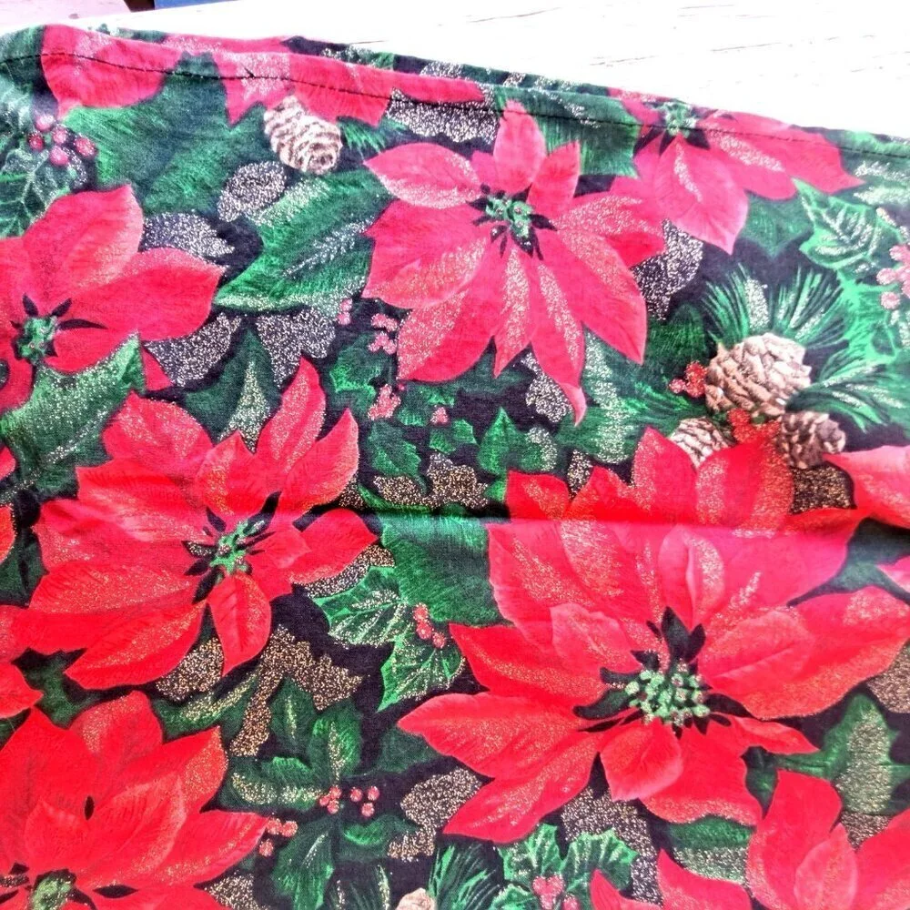 Unbranded Poinsettia Pattern Square Cotton Tablecloth 54x50 No Content/Care Tags